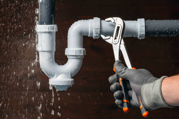 Professional Gas Line Repair technician working in Medusa, NY